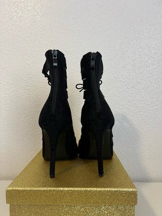 Sandalias gladiador tacón negro