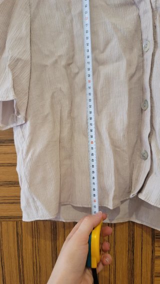 Camisa Zara beige manga corta