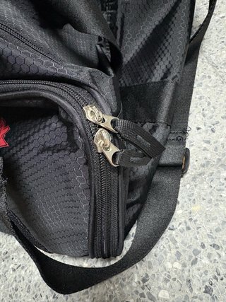 Bolsa Deporte Pony Negra Roja Grande