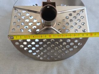 Pala detector metales perforada