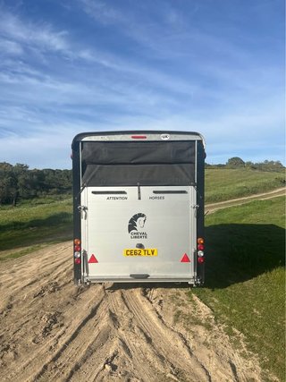 Remolque Cheval Liberte Maxi 4