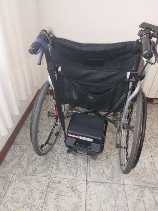 Silla de ruedas motorizada