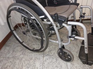 Silla de ruedas motorizada