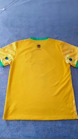 Equipación Fútbol Brasil Talla M/L