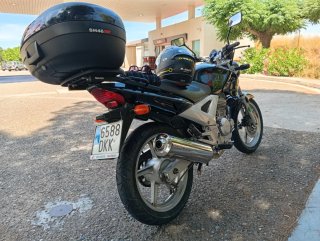 Moto Honda CBF 250cc Negra plata