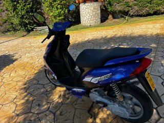 Yamaha JOG RR Azul
