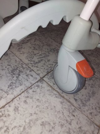 Silla de ducha y aseo para personas mayores