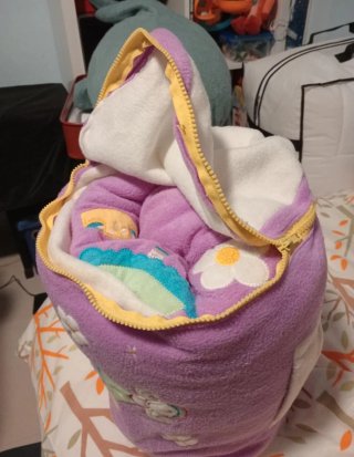 Saco dormir infantil lila con dibujo