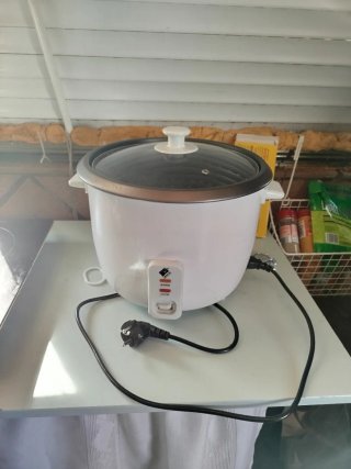 Olla Arrocera Eléctrica Blanca