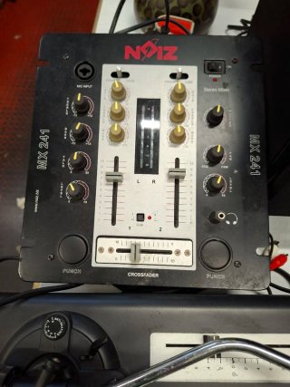 Coppia casse NOIZ + mixer