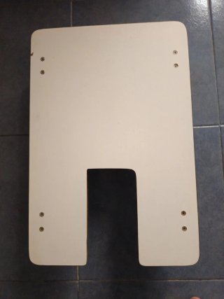 Máquina de coser Toyota con pedal
