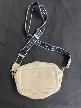 Bolso y monedero Pepe Jeans.Piel, crudo.Poco uso.