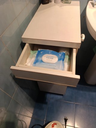 Mueble de baño metal y plástico