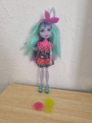 Muñeca Monster High Ghoul Twyla Electrified Hair