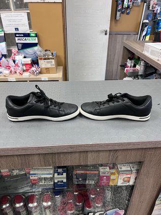 Zapatillas Levi's Negras Talla 41