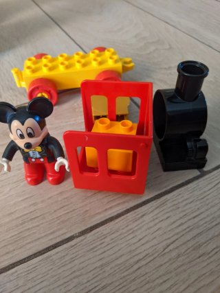 Lego Duplo treno con Mickey Mouse