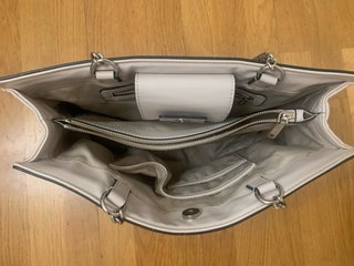 Bolso Guess Beige Acolchado Cadena