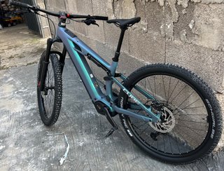 Bicicleta eléctrica Cube
