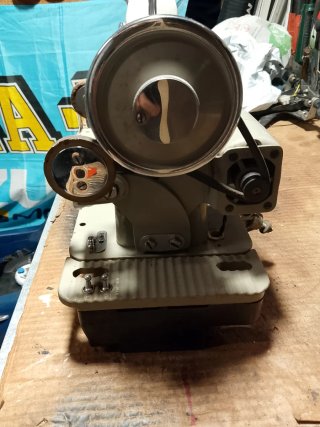 Máquina de coser Wertheim eléctrica antigua