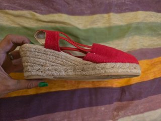 Sandalias de cuña rojas