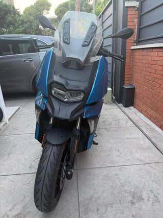 BMW C400X