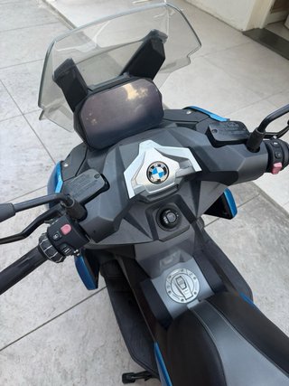 BMW C400X