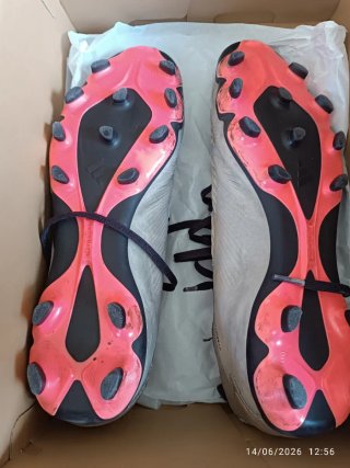 Botas fútbol Adidas Predator Nuevas