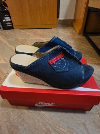 Sandalias cuña vaqueras T.39 nuevas