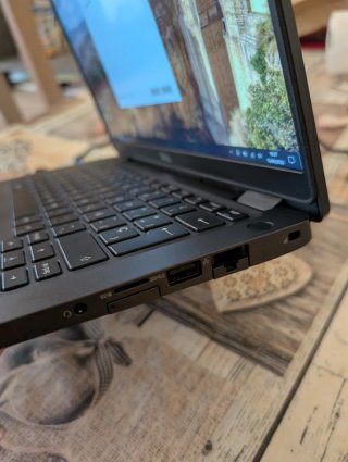 Portátil Dell Latitude 5300 13 tactil  i5/16GB/256