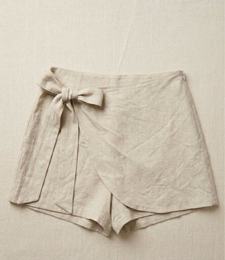Conjunto de pantalones cortos de lino y estampado