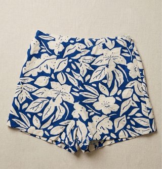 Conjunto de pantalones cortos de lino y estampado