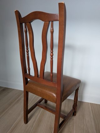 Mesa comedor + 5 sillas madera oscura