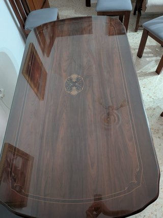 Mesa comedor + 5 sillas madera oscura