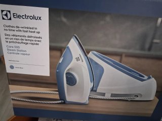 Ferro da stiro Electrolux con caldaia