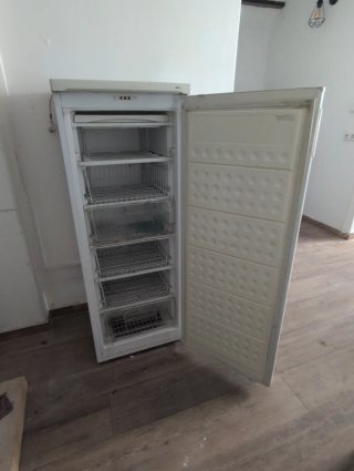 Congelador vertical Norm N