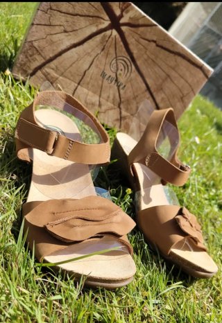 Sandalias Mayka cuero natural artesana 40