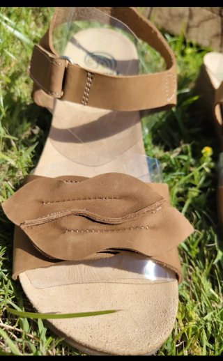 Sandalias Mayka cuero natural artesana 40