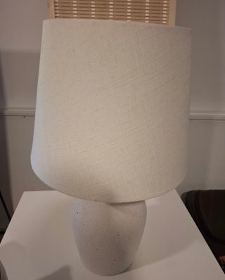 Juego de lámparas beige y blanco