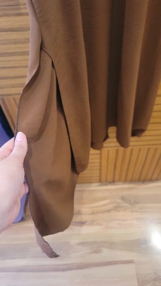 Vestido marrón tirantes escote V