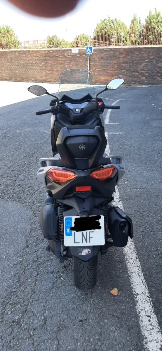 Yamaha XMAX 300 Maxi Scooter Gris
