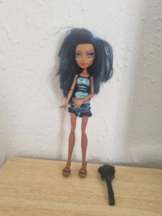 Muñeca Monster High Robecca Steam Dead Tired