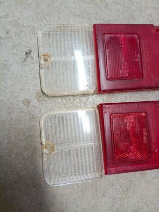 Tulipas Suzuki SJ 410 traseras (Juego 2)