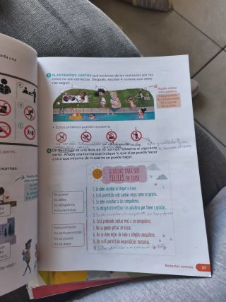 Lengua castellana y Literatura. 3 Primaria. Revola