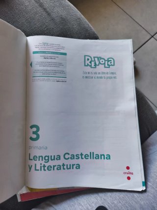 Lengua castellana y Literatura. 3 Primaria. Revola