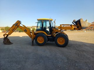 Retroexcavadora JCB 4CX 644681175