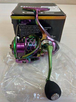 Carrete de pesca SK6000 multicolor