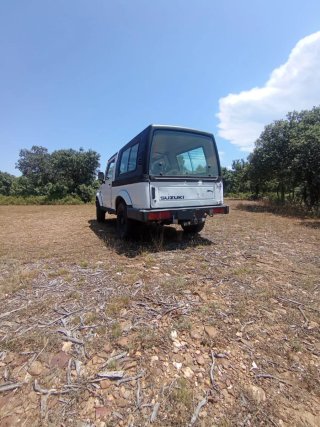Suzuki Samurai