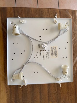 Lámpara de techo moderna y luminosa