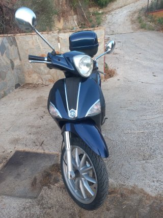Piaggio Liberty 125 Scooter Azul/Negro
