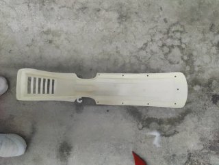 Guardabarros delantero universal blanco